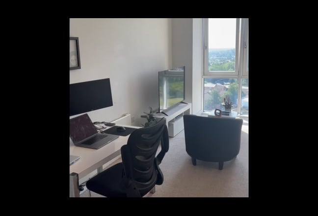 KD tower - Luxury 1 bedroom  (private bathroom) Main Photo
