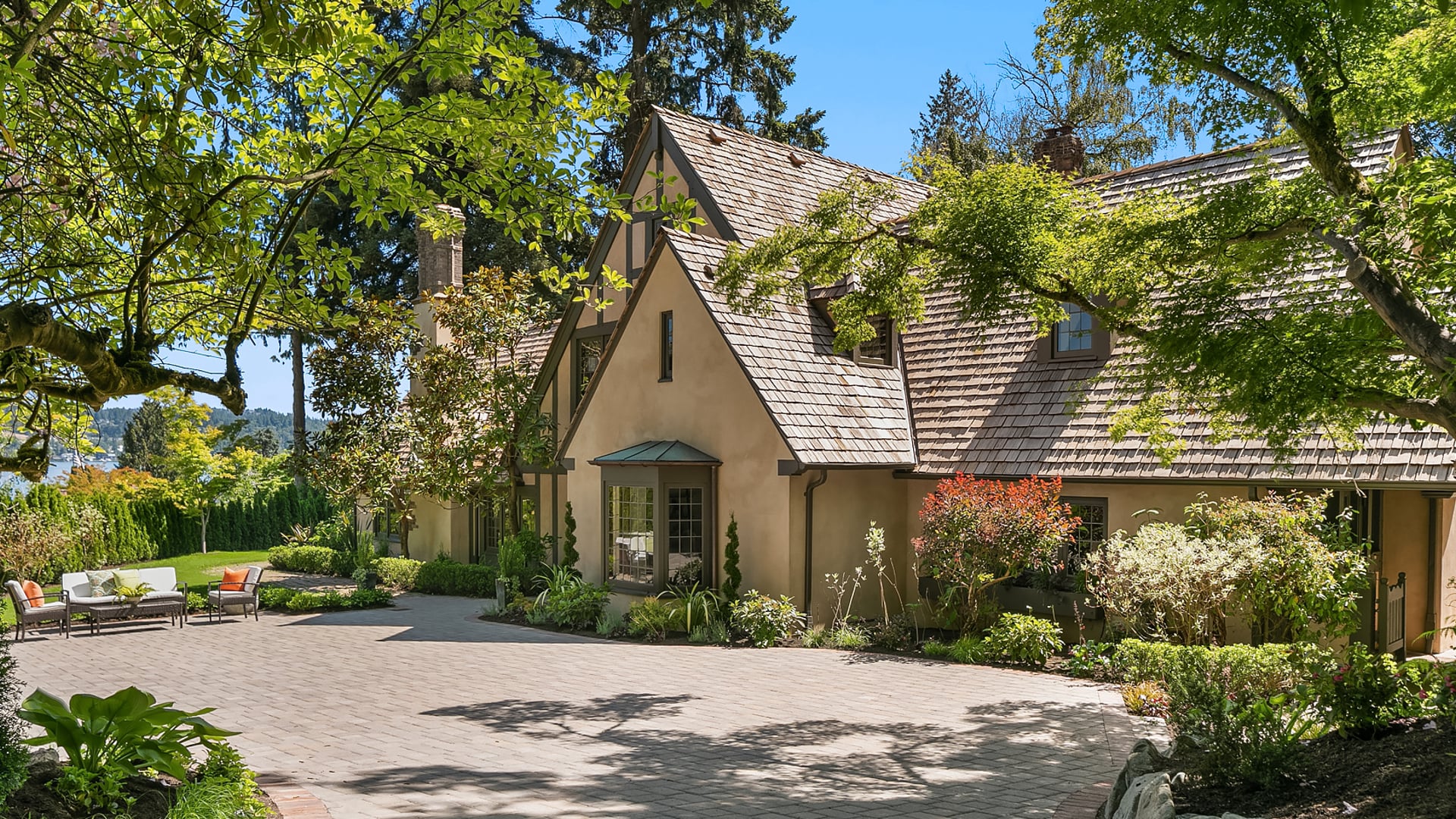 The Mercer Island Estate