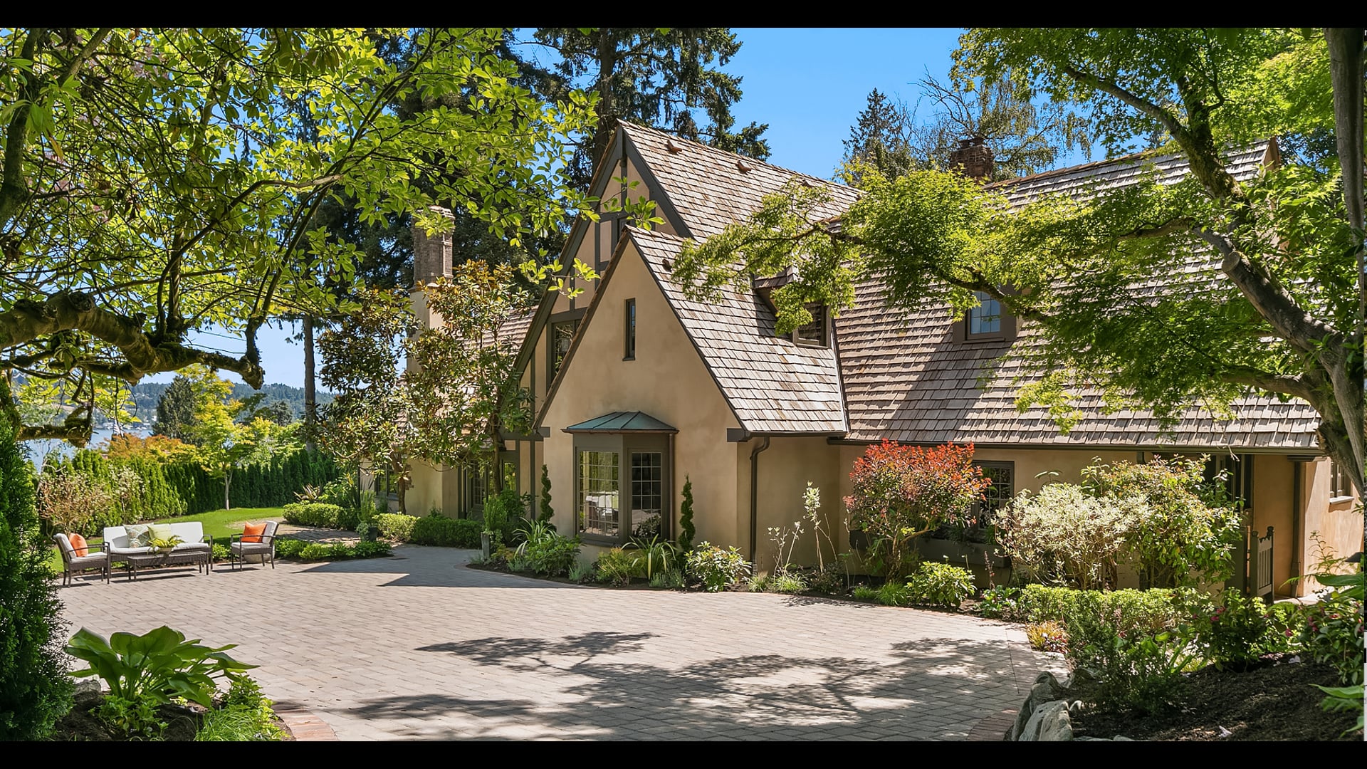 The Mercer Island Estate
