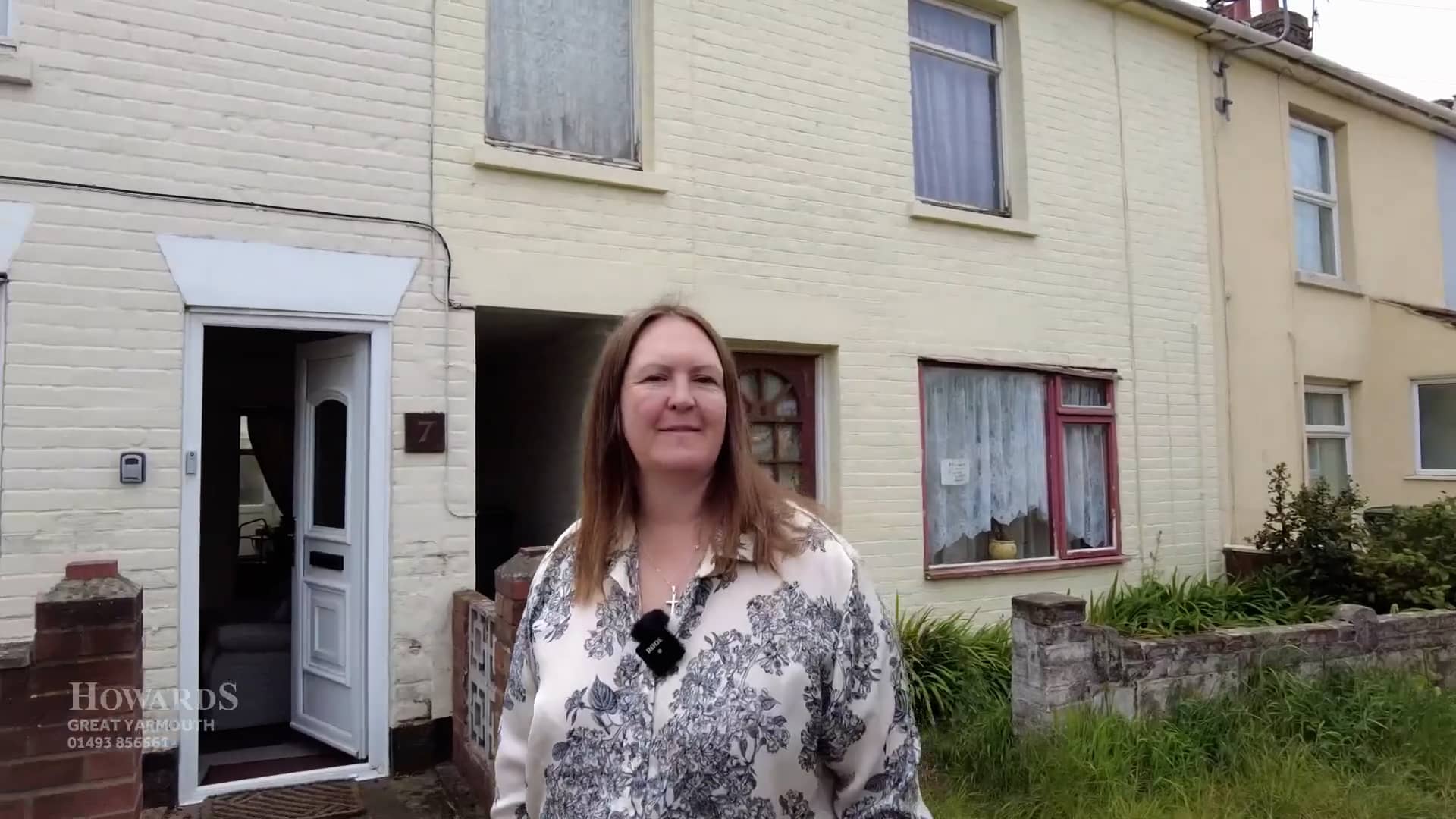 Quick Sneak Peek of Jubilee Terrace, CaisteronSea, 3 bedroom Mid Terraced House For Sale from