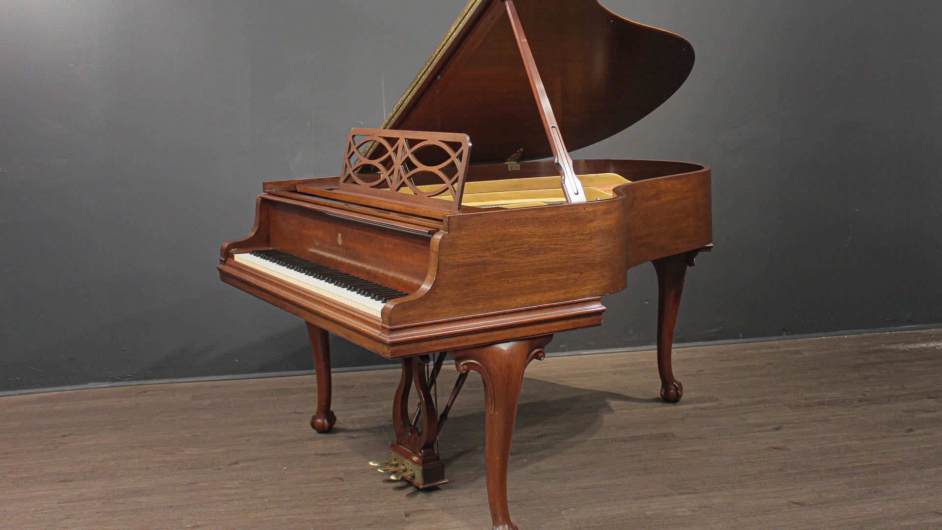 Steinway Model M Chippendale 57Steinway Model M Chippendale 57  