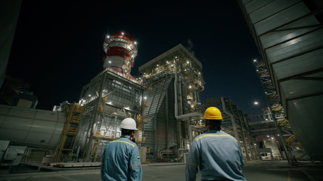 EGA JA POWER Night portrait