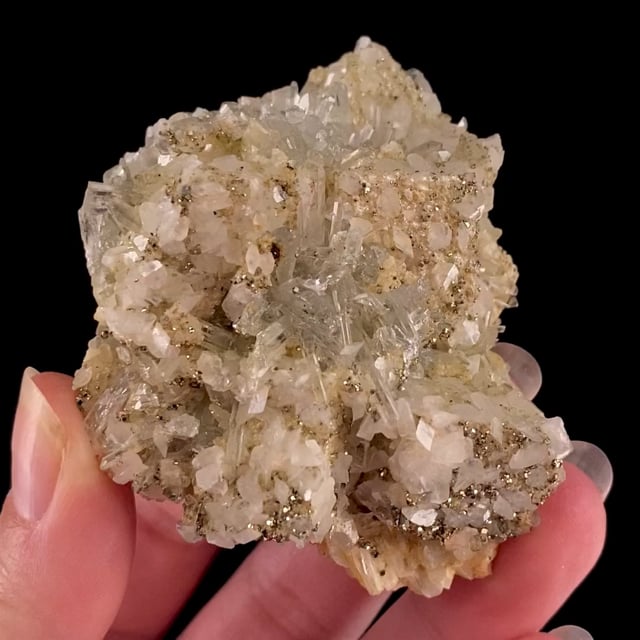 Calcite, Quartz and Pyrite on Calcite