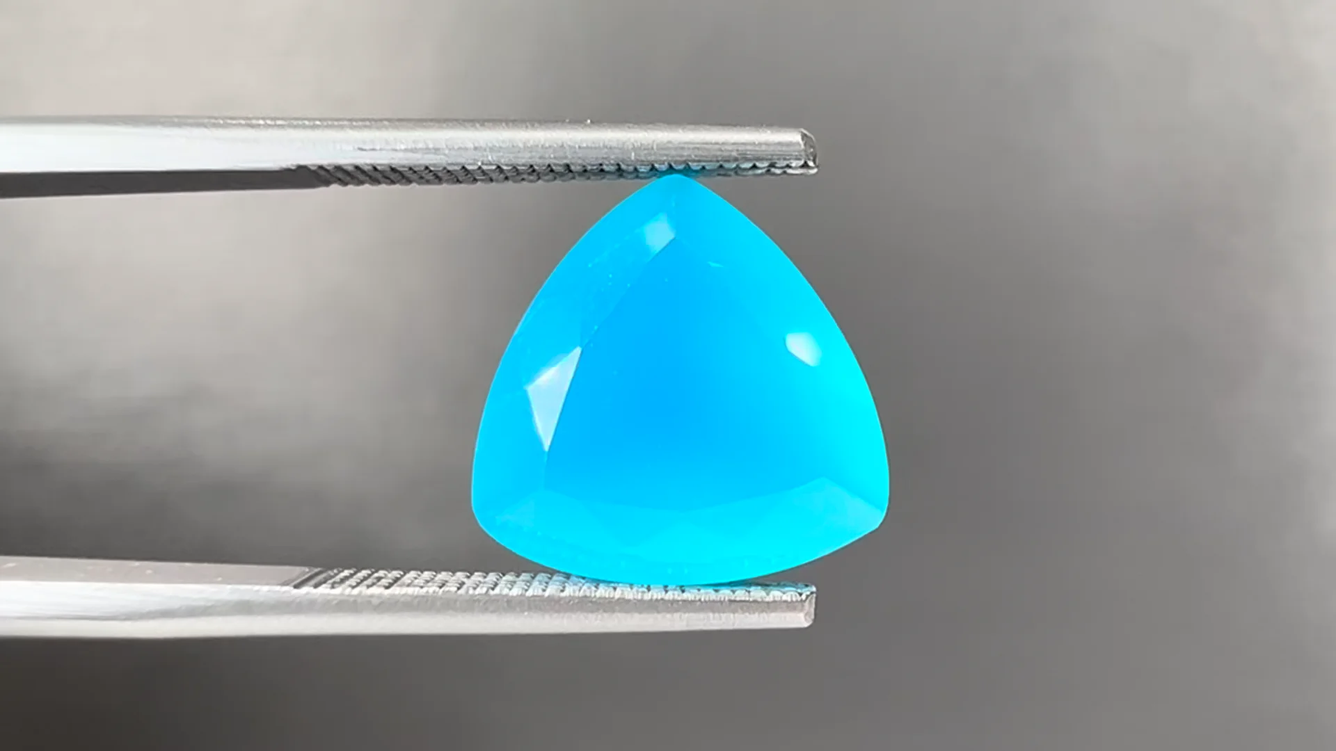 2.76ct Paraiba Blue Chalcedony, Trillion Cut | Burton's – Burton's