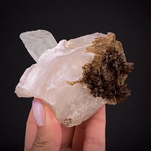 Museum Rose Quartz from Lavra da Ilha in Minas Gerais Brazil - Divulgando  Ciencia Singular