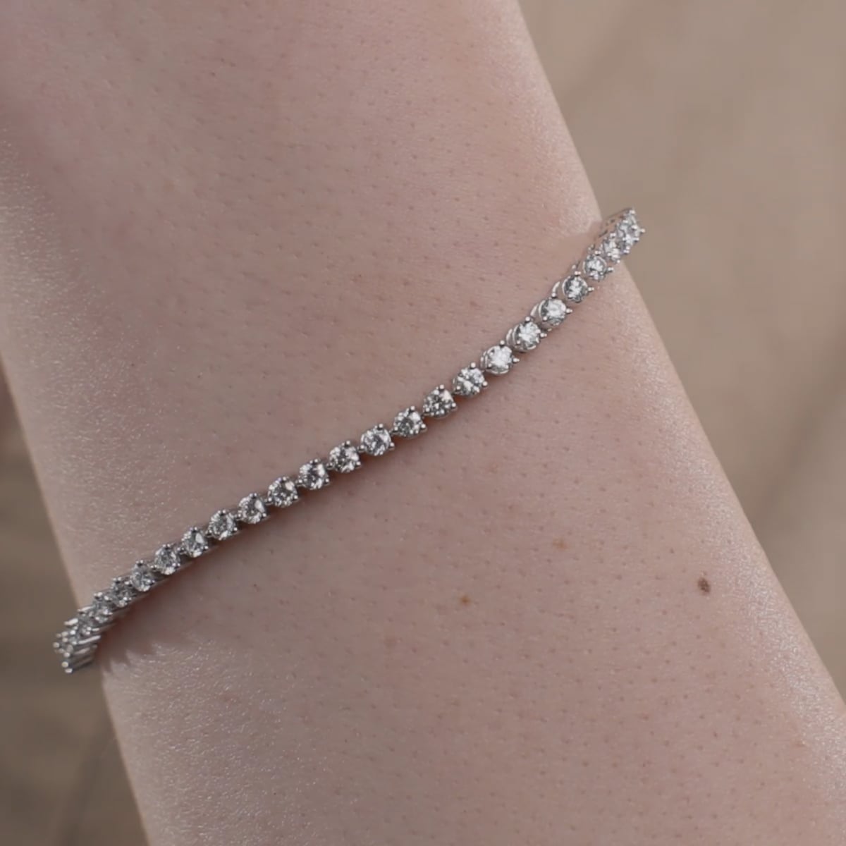 product video for 3 ctw Round Lab Grown Diamond Three-Prong Tennis Bracelet - 7 Inches