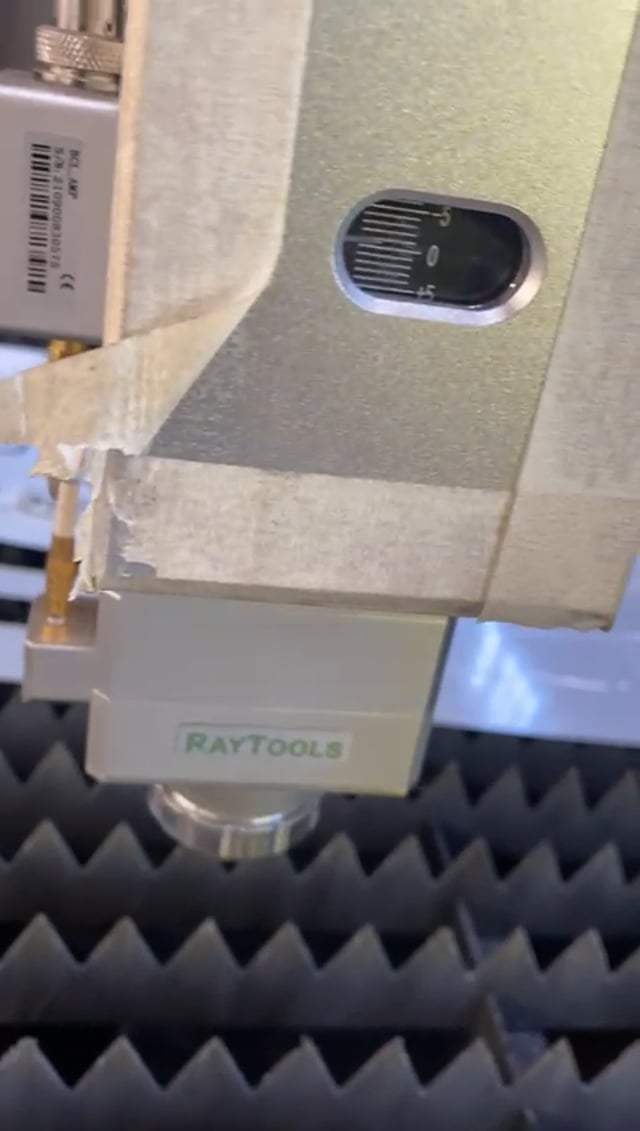 How to Check Lens of Raycut Laser Machine With Raytools Cutting Head