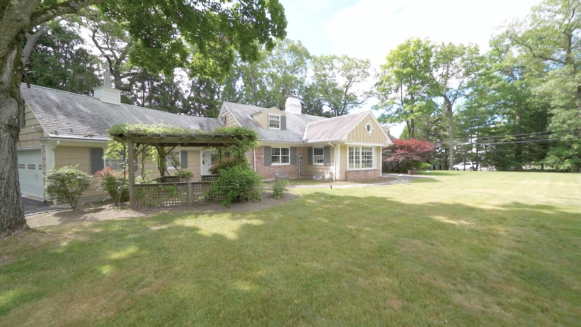90 Old Chester Road, Essex Fells on Vimeo