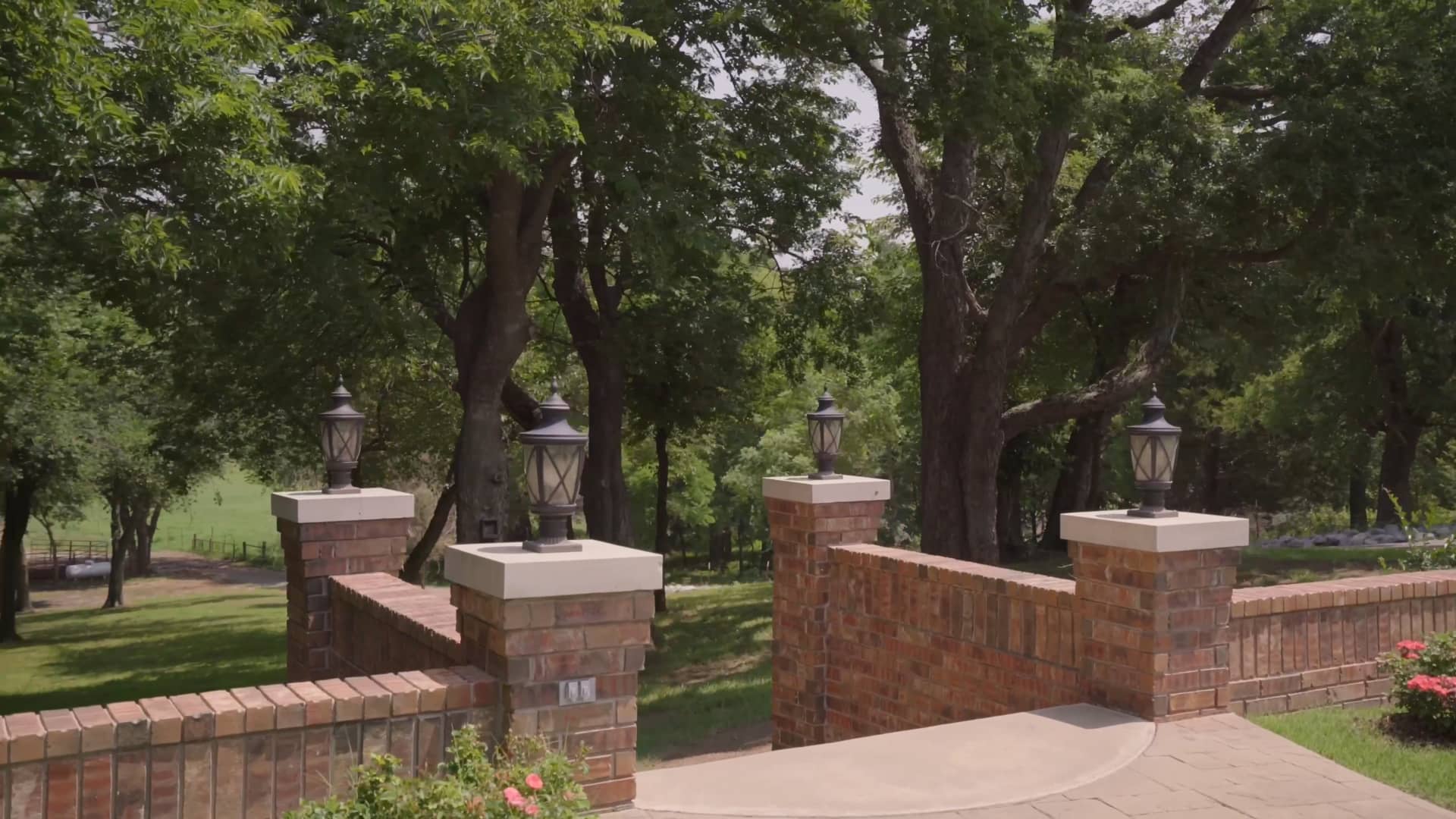 1406 Whispering Ridge Drive, Tuttle, OK 73089 Unrbanded v2 on Vimeo