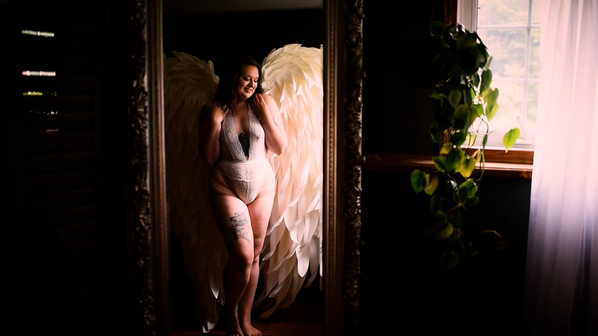 Lindsey Boudoir Video