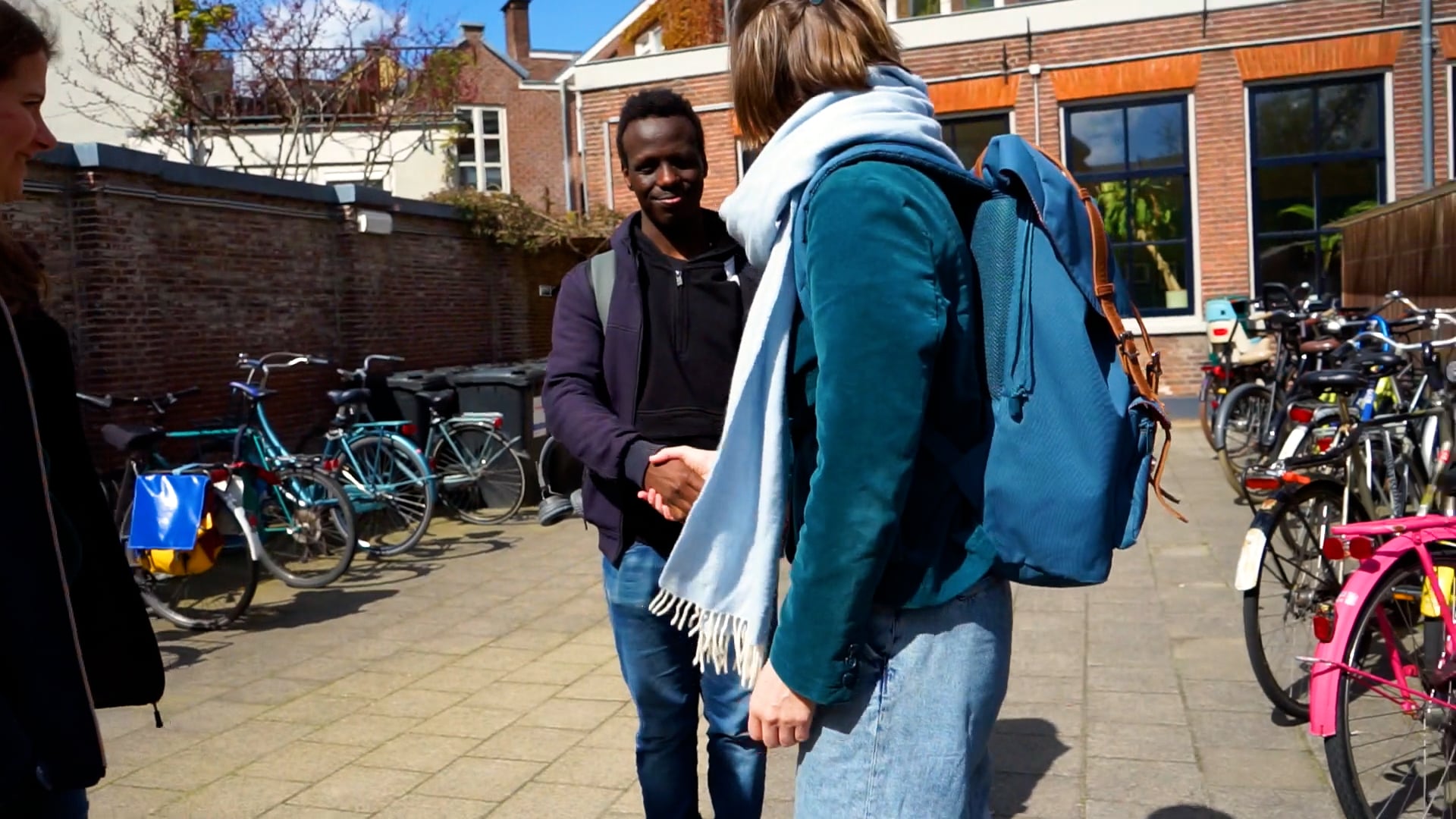 Blij - Zo min mogelijk doen voor je poen...? Wat kunnen we leren van "Levenskunst" - een interview met Eveline Oostdijk