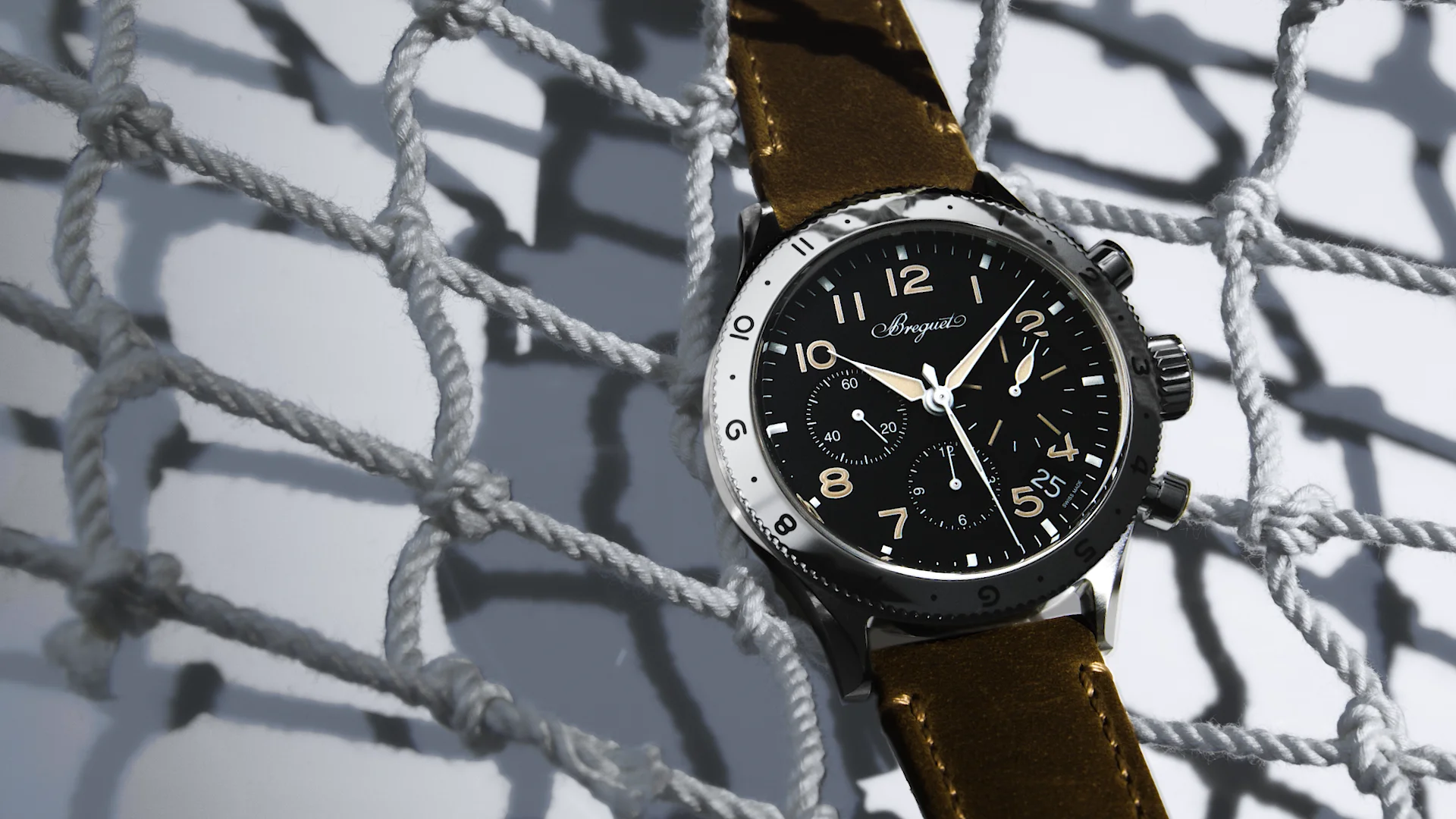 ブレゲ、人気パイロットウォッチ「タイプ XX」の新作とは【動画付き