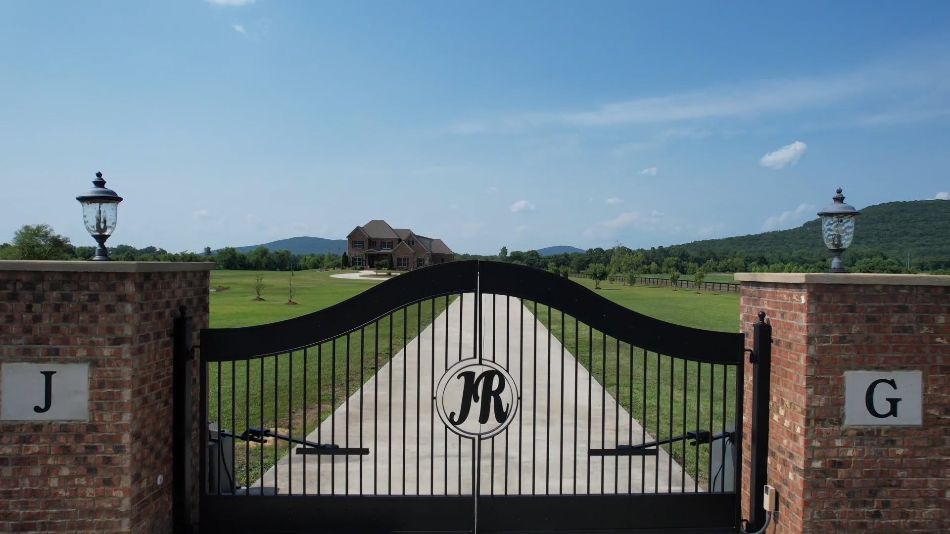 561 Little Cove Road on Vimeo