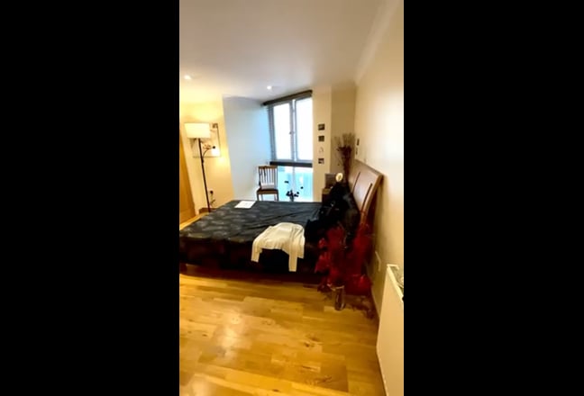 Superb Double Room with en-suite in Fulham Main Photo