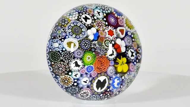 Mike Hunter 2023 close packed millefiori, and canes flower LH Selman :: Glass heart Paperweights paperweight. silhouettes