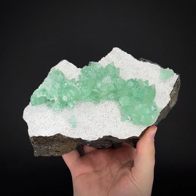 Fluorapophyllite on Stilbite