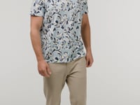 T-shirts > T-shirt Tropical - Padrões únicos!