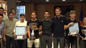 l'Ajuntament reconeix l'èxit del futbol i el tennis taula de l'Escala