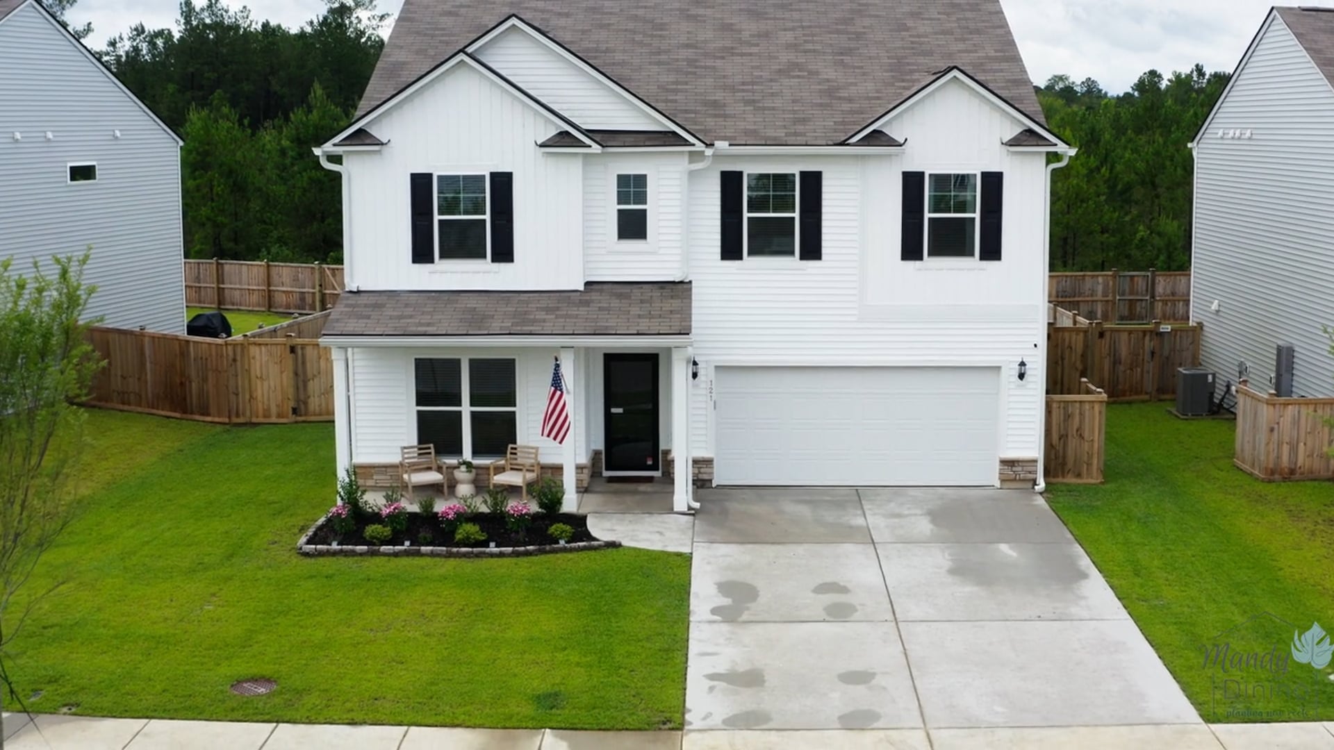 121 Bradford Point Dr