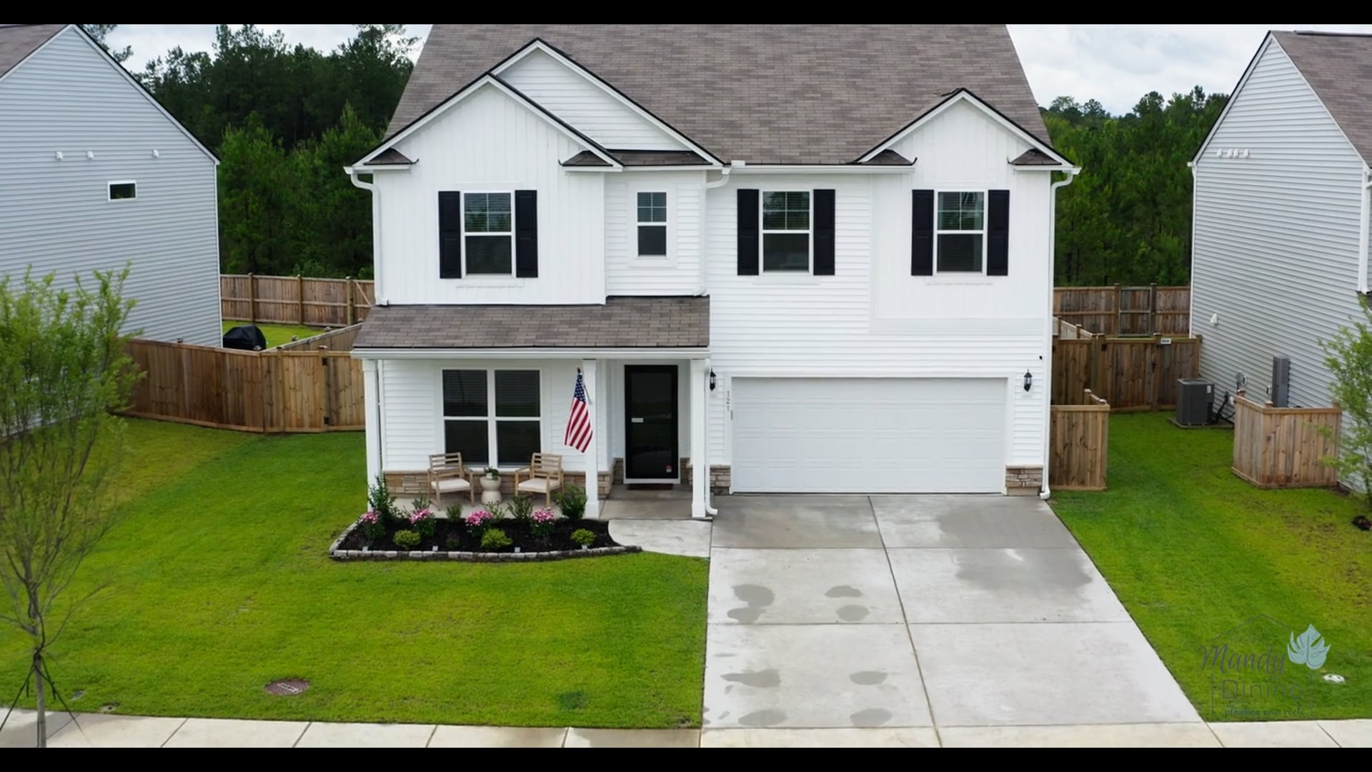 121 Bradford Point Dr