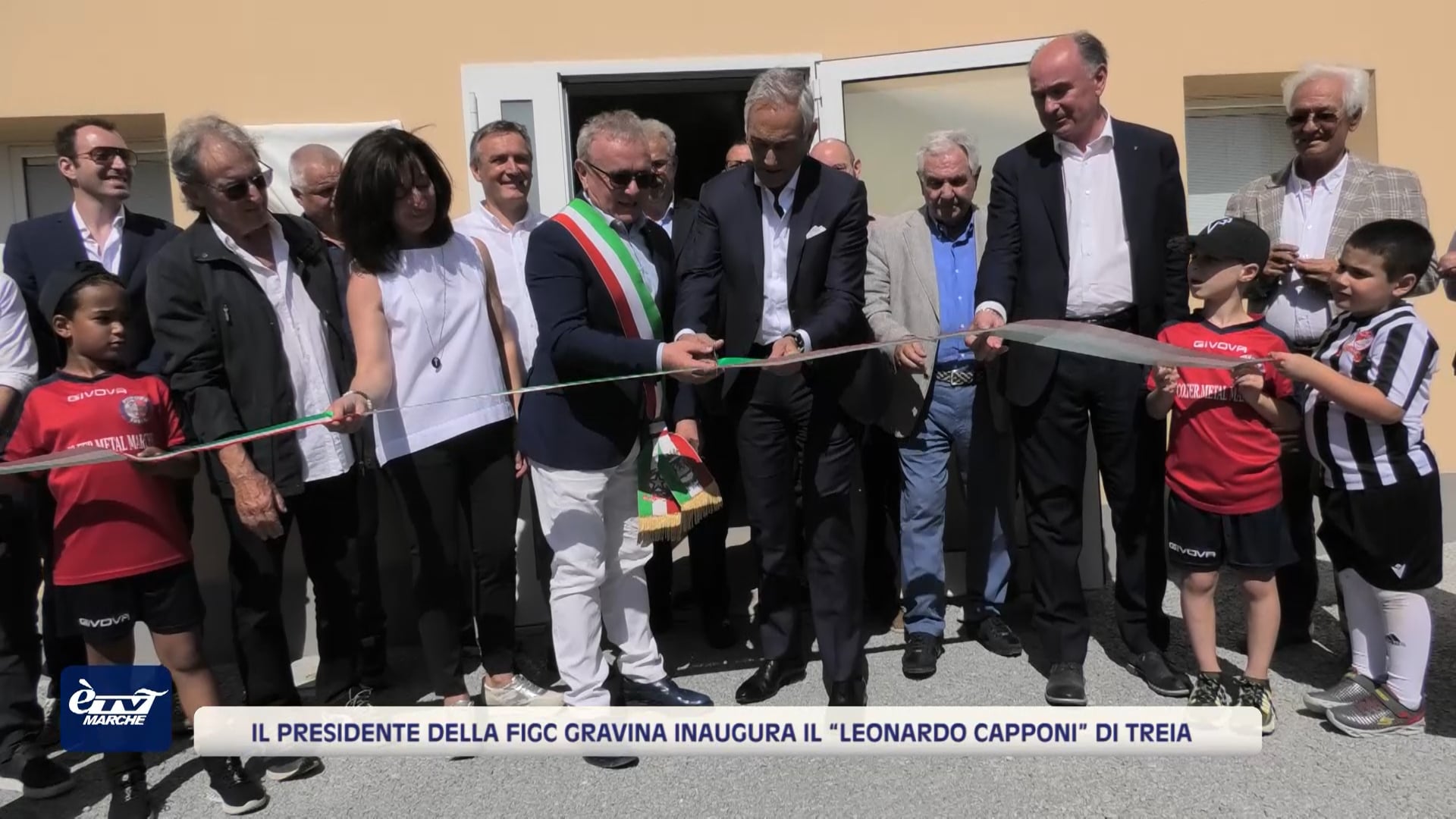 Il presidente della Figc Gravina inaugura il “Leonardo Capponi” di Treia - VIDEO