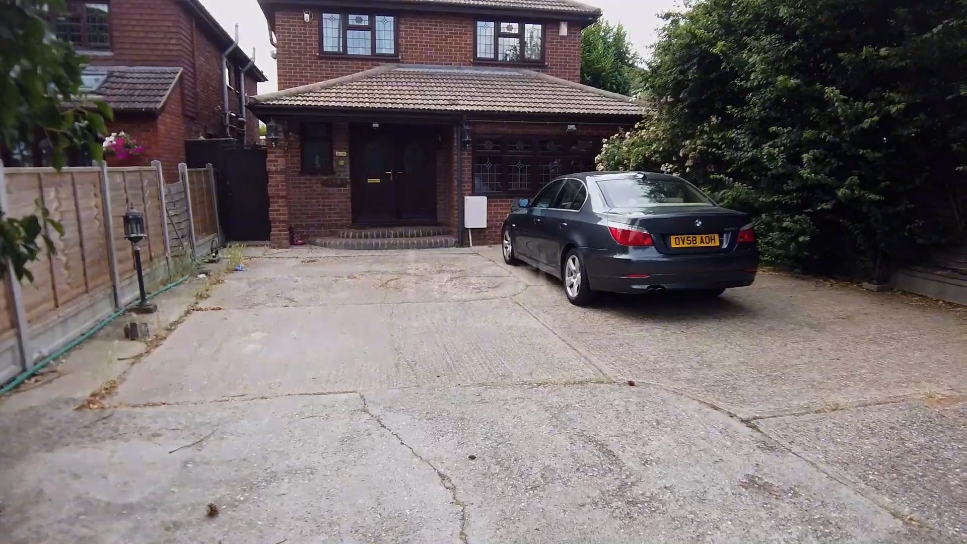 Quick Sneak Peek of High Road, Benfleet, 4/5 bedroom Detached House For