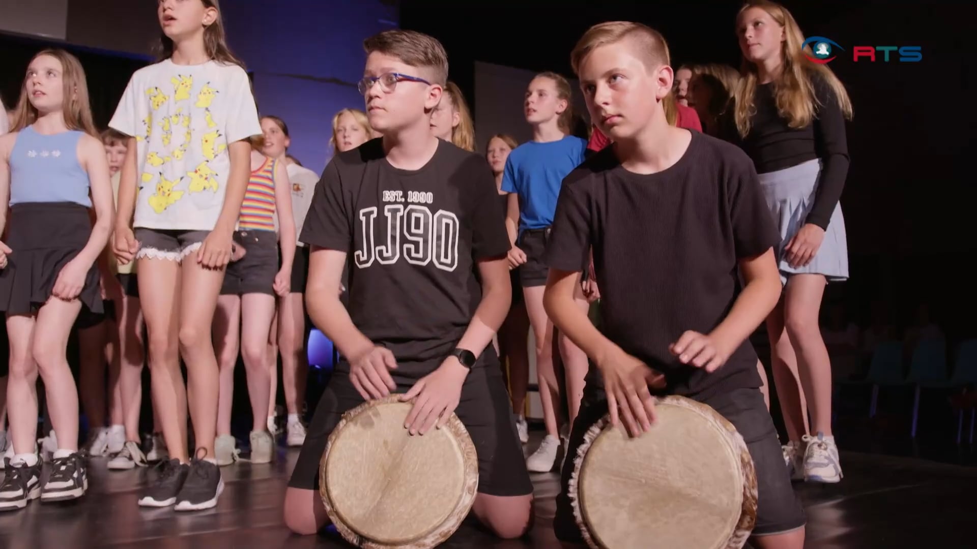 klangvoll-in-die-sommerferien-beim-abschlusskonzert-der-musik-mittelschule-st-michael-im-lungau-gab-es-musik-in-allen-facetten