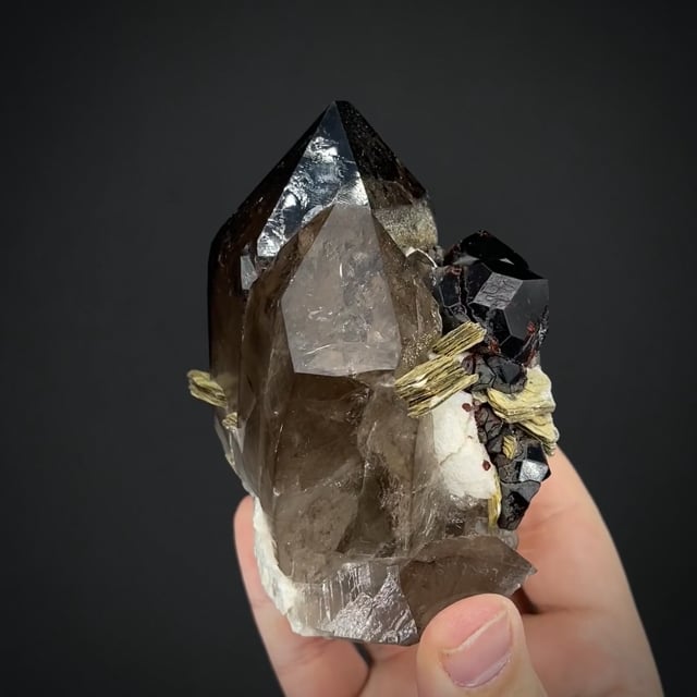 Smoky Quartz, Spessartine, Muscovite on Albite