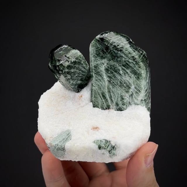 Diopside var. Chromian - important crystals