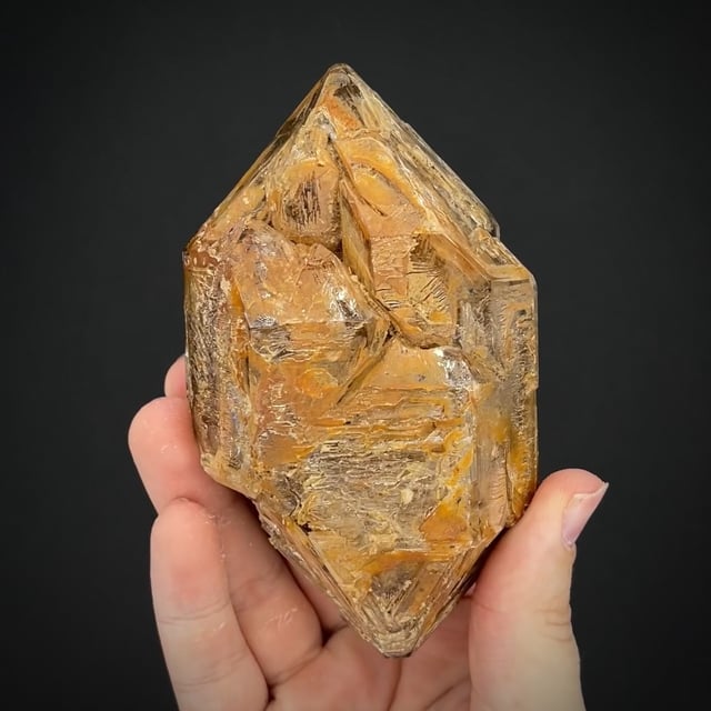 Quartz with clay inclusions | Balochistan, Pakistan