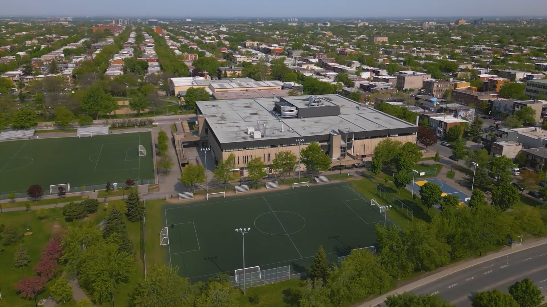 École secondaire Père-Marquette on Vimeo