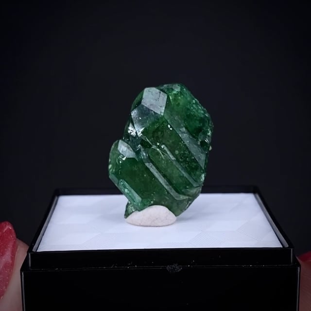 Vésuvianite Cristaux – Minerali Aosta – 27,29 G – Bellecombe – Italie