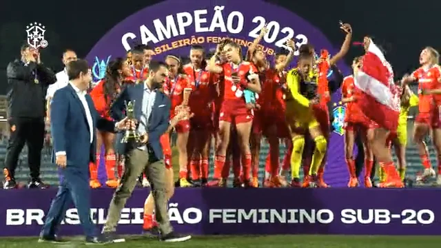 BRASILEIRO FEMININO SUB-20: Internacional segura empate com o São Paulo e é  campeão!