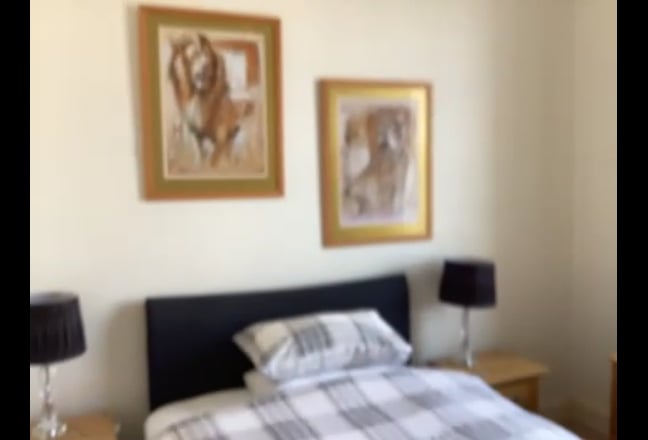 Re First class address, location, Main Photo