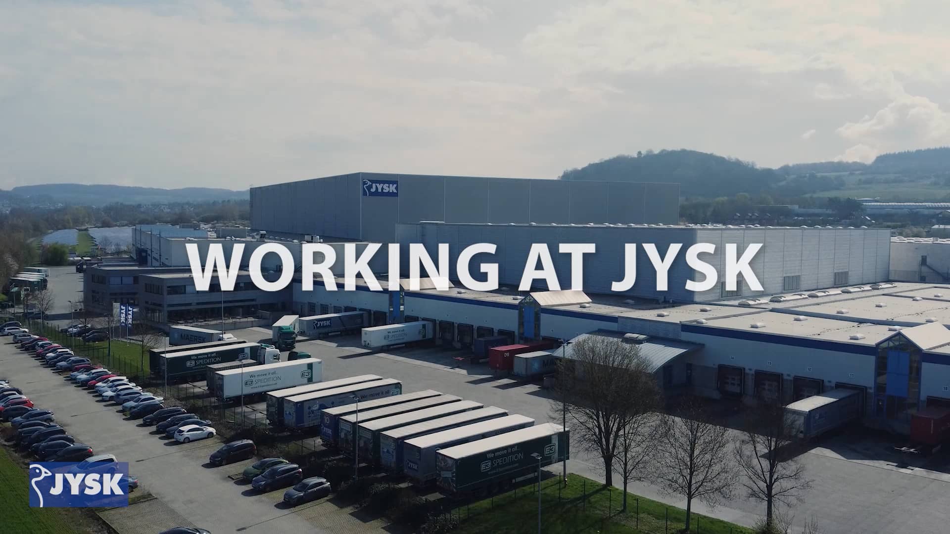 pracownik-administracji-w-centrum-dystrybucji-jysk-polska-on-vimeo