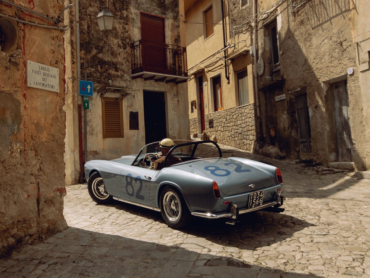 Ferrari 250 GT California Set To Break Auction Records