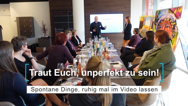 Spontane Dinge die passieren mal im Video lassen