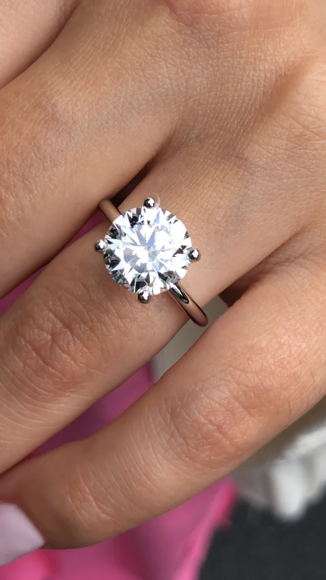 2.26ct Round Brilliant Cut Diamond Solitaire Engagement Ring