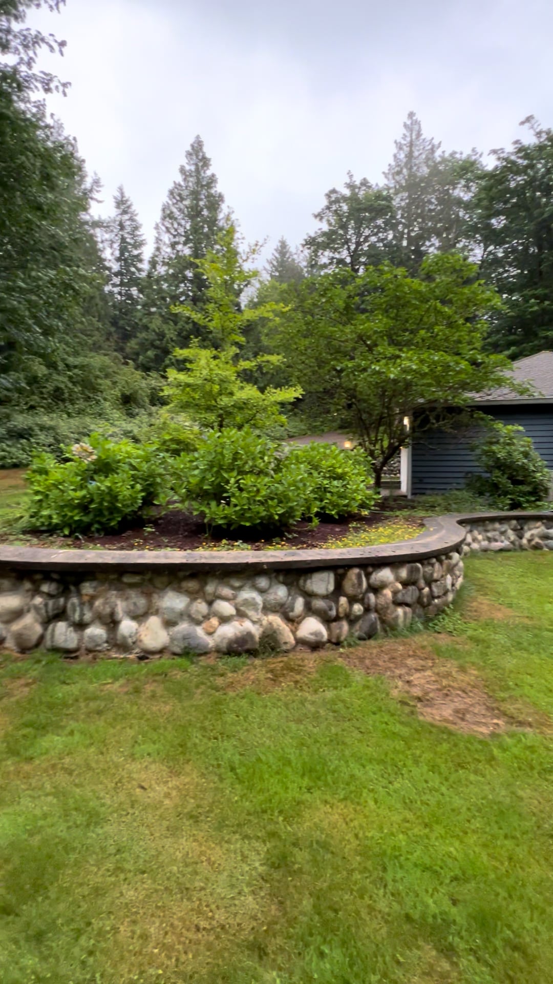 the airbnb we stayed at in Issaquah on Vimeo