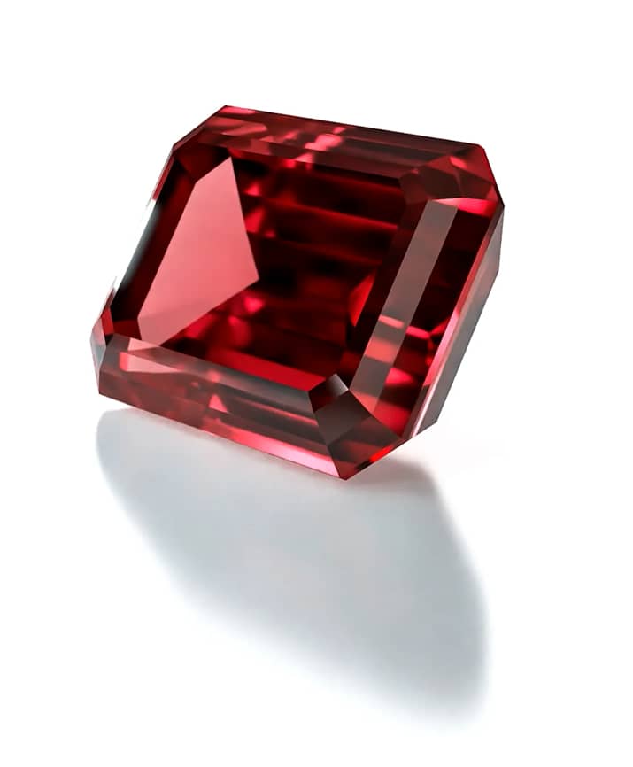 Red Passion Collection | Three-Stone Ring: gold, ruby