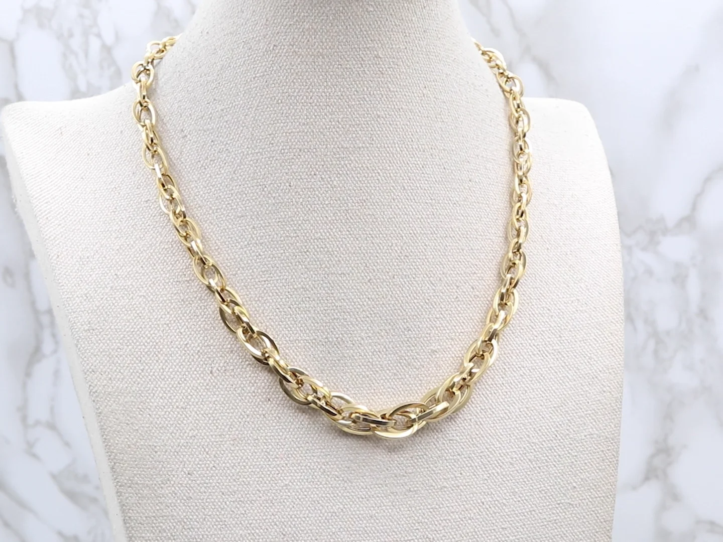 Graduated Italian Gold Chunky Chain Link Necklace