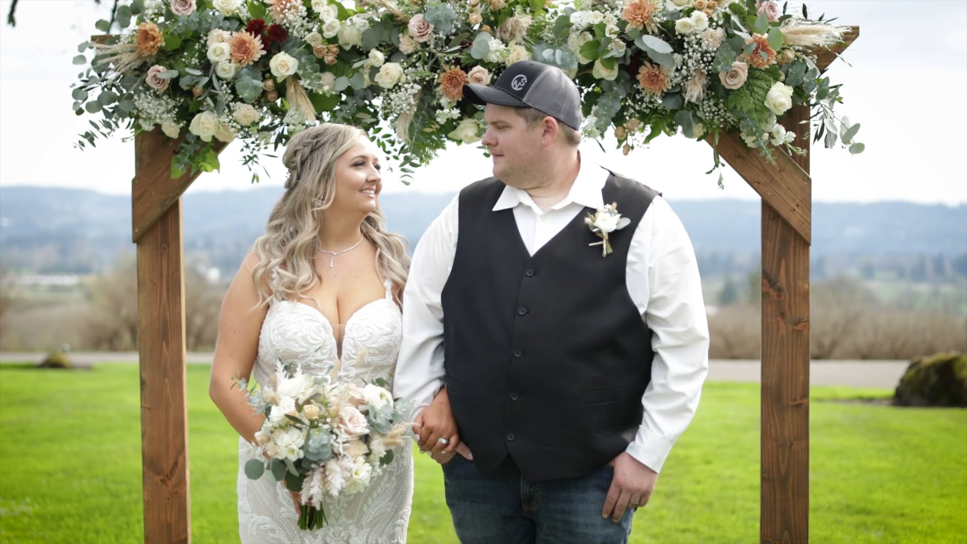 Scholls Valley Lodge - Neil + Sara - Highlight Reel [4.22.23]
