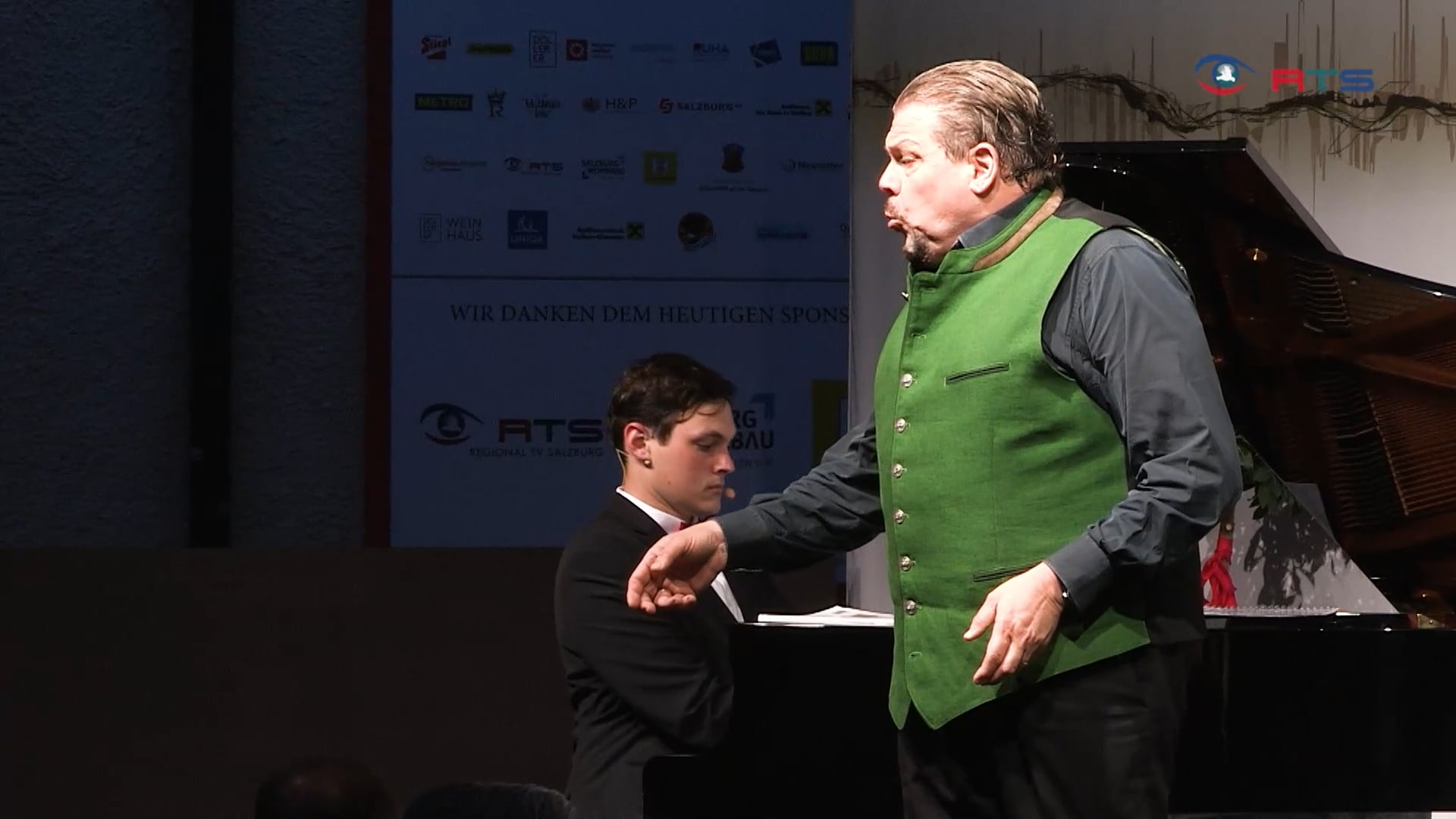 nicht-ohne-einen-topstar-die-gollinger-festspiele-laufen-erster-hoechst-unterhaltsamer-hoehepunkt-war-weltklasse-tenor-michael-schade