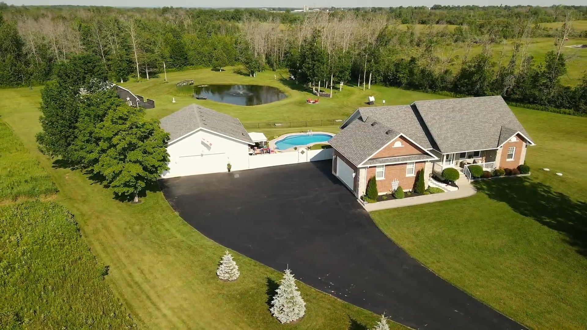 1025 Elm Tree Rd - 1025 Elm Tree Rd on Vimeo