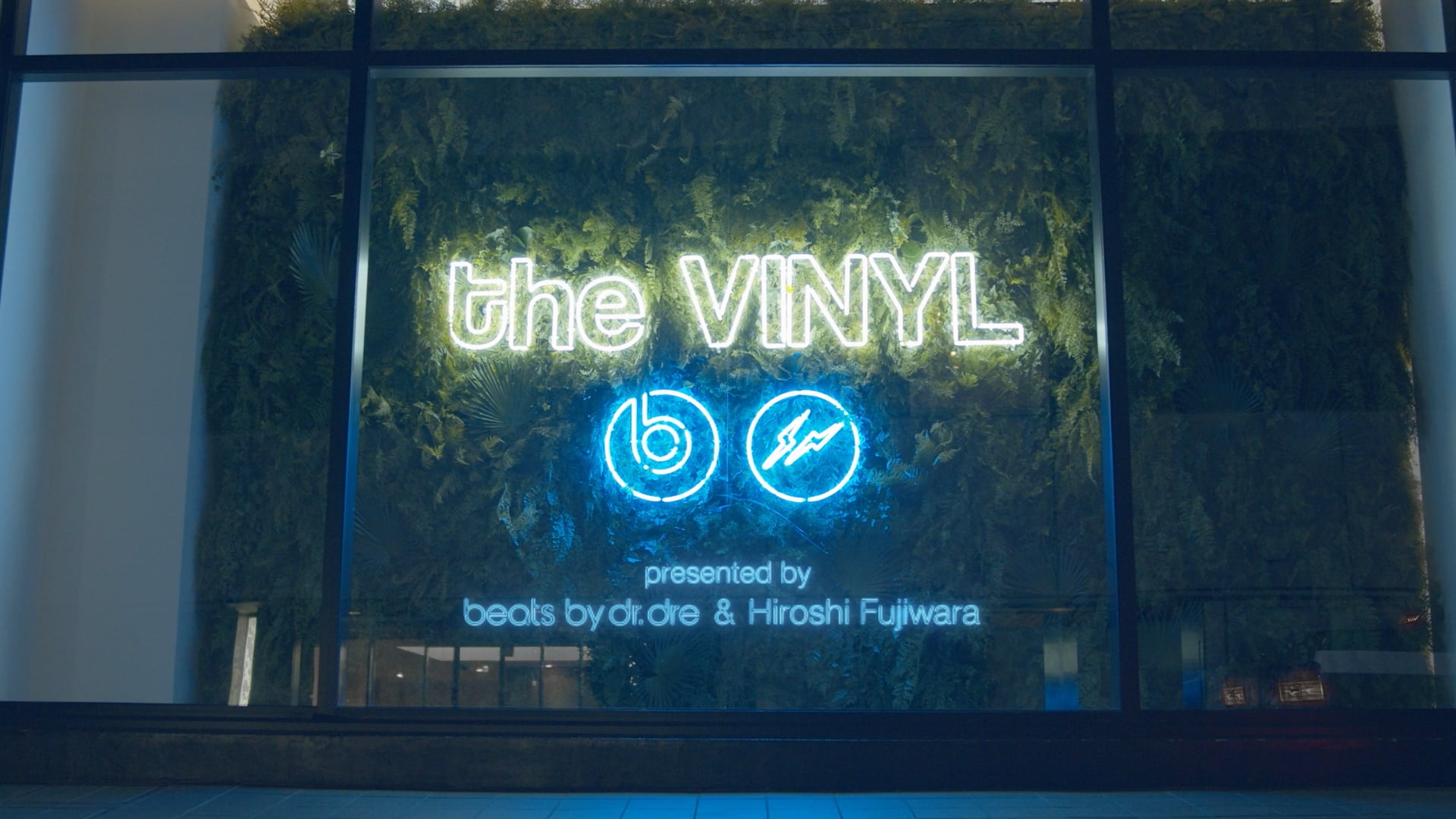 The Vinyl 30s - Beats By Dre