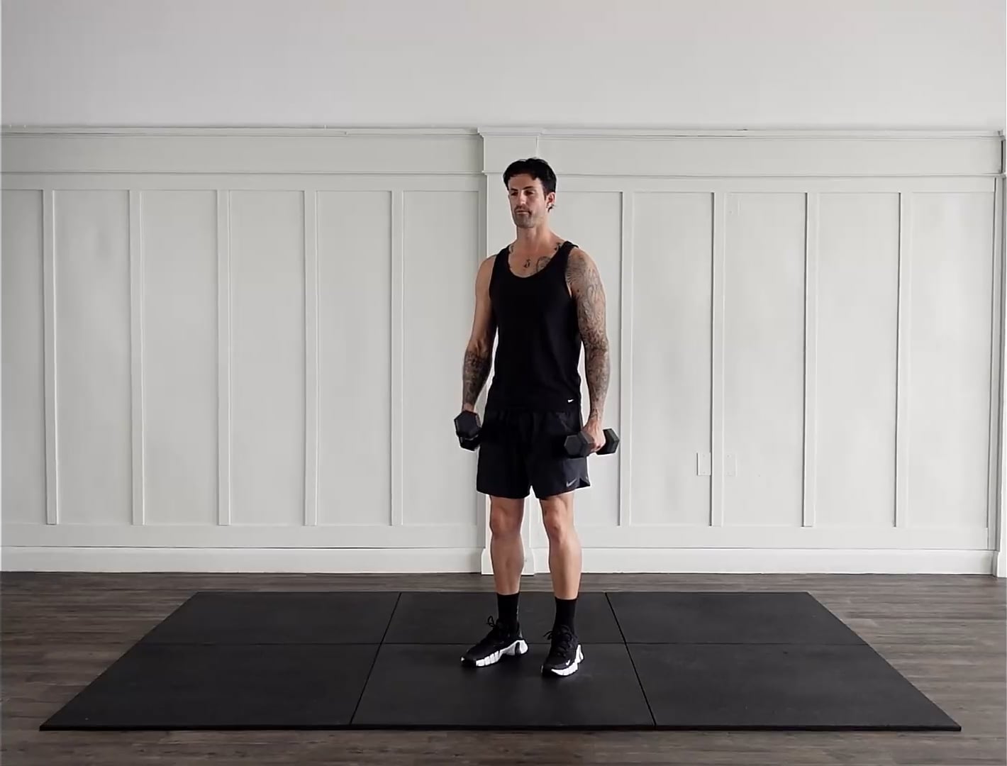 DB Cross Body Hammer Curls on Vimeo