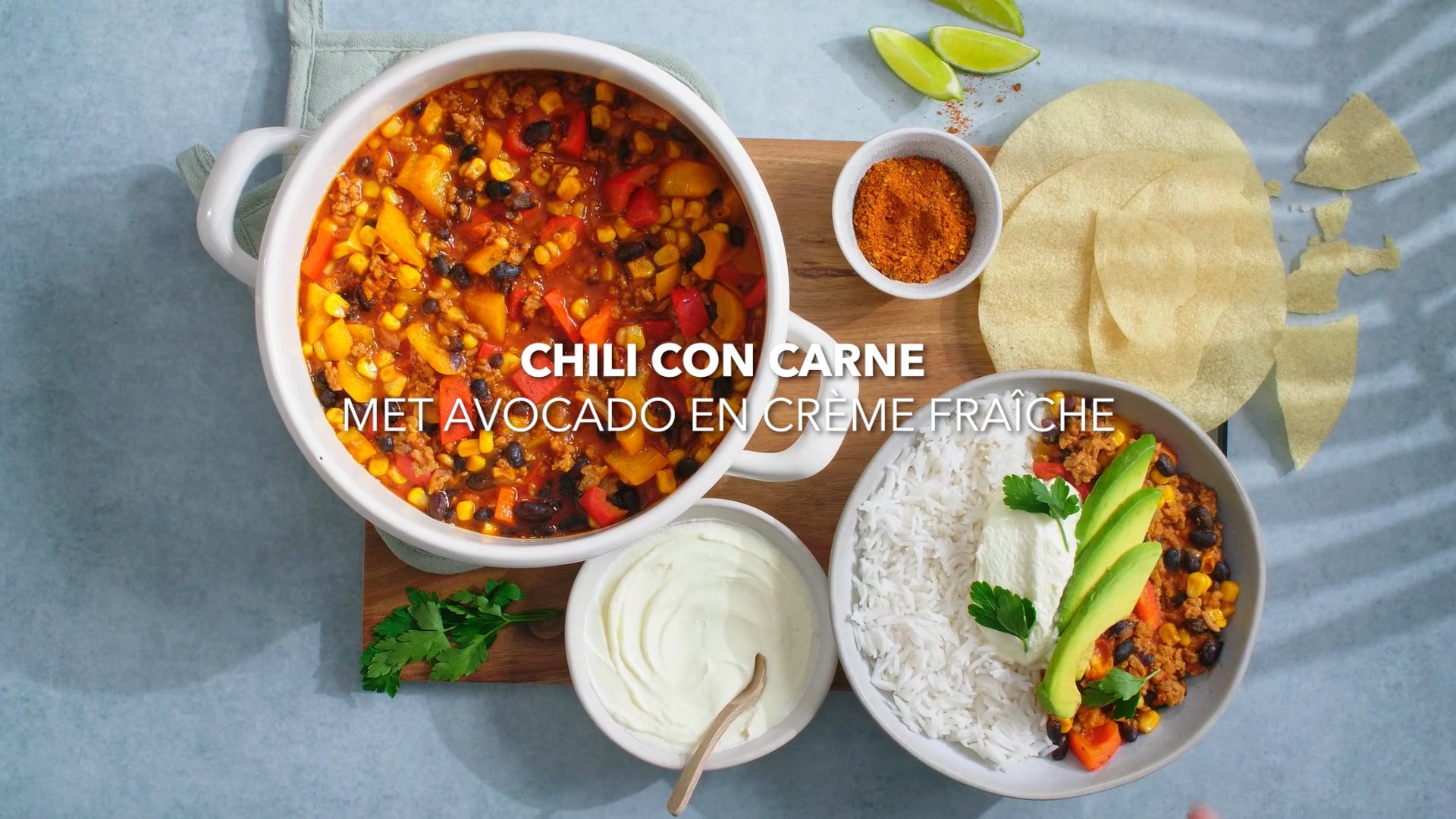 Chili con carne met avocado en crème fraîche on Vimeo