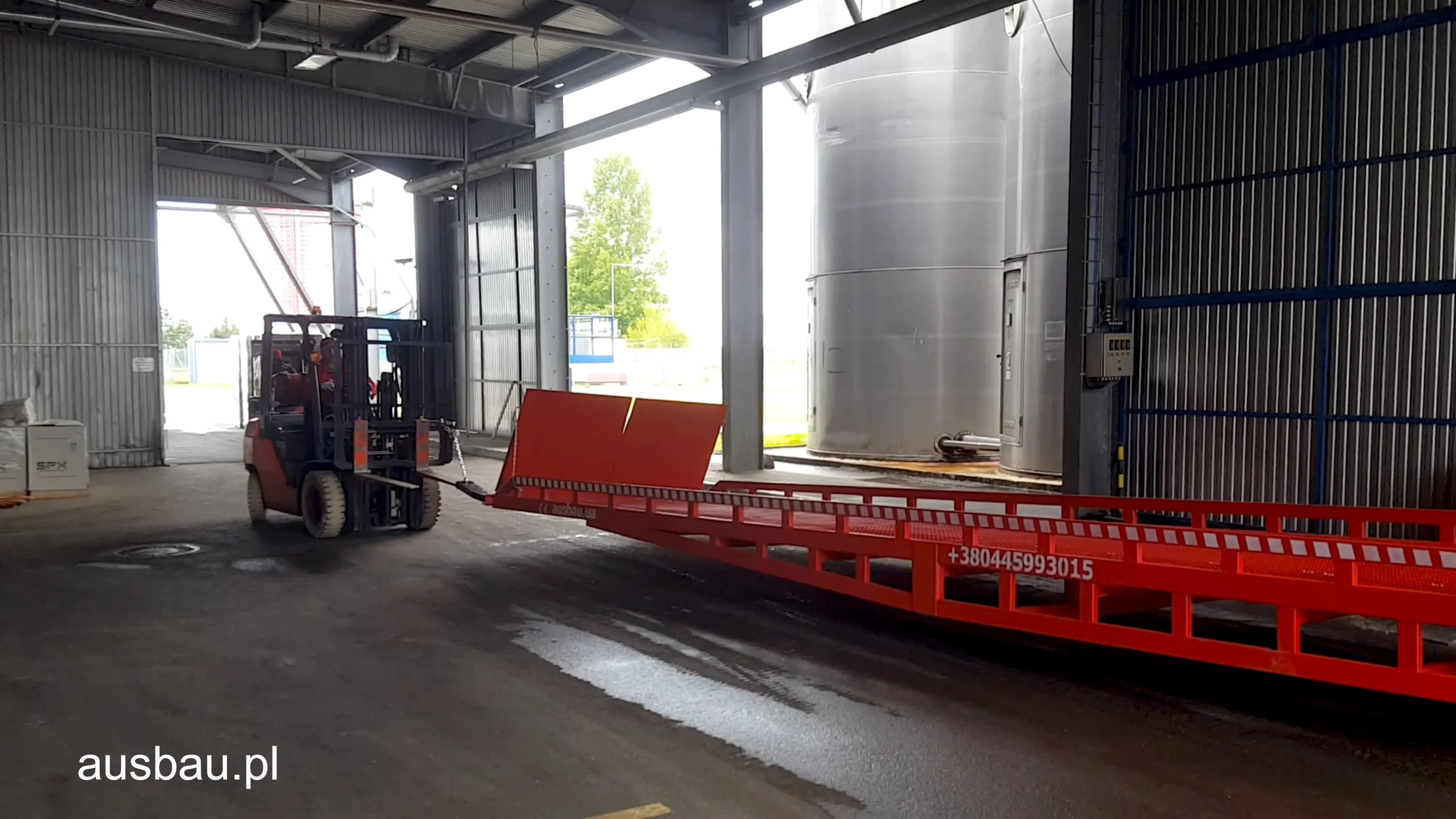 Mobile loading ramp for containers. Mobile ramp AUSBAU on Vimeo