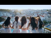 NewJeans (뉴진스) ’Super Shy‘ MV