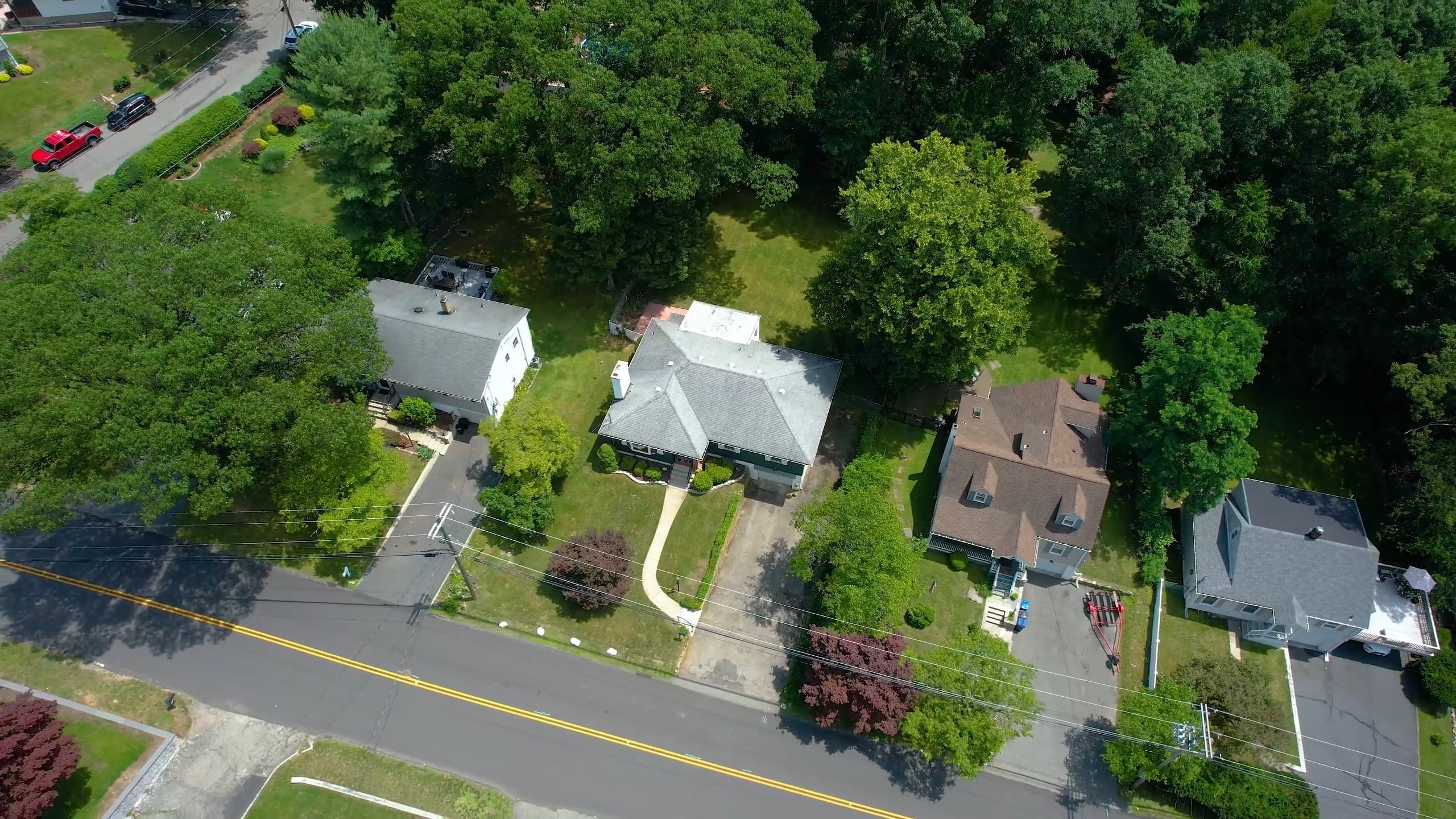 non branded 39 Stony Brook Rd, Rockaway, NJ by Cinemaflight on Vimeo